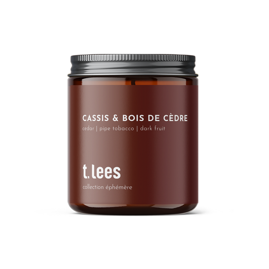 Bougie cassis & bois de cèdre - T. Lees